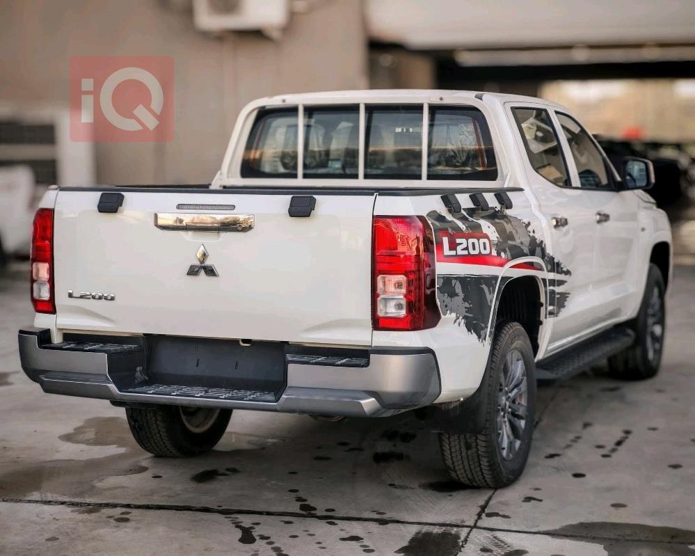 ميتسوبيشي L200